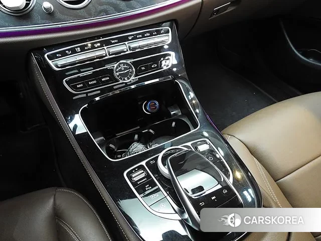 Mercedes-Benz E-Class W213 id 3489916 из Кореи 19