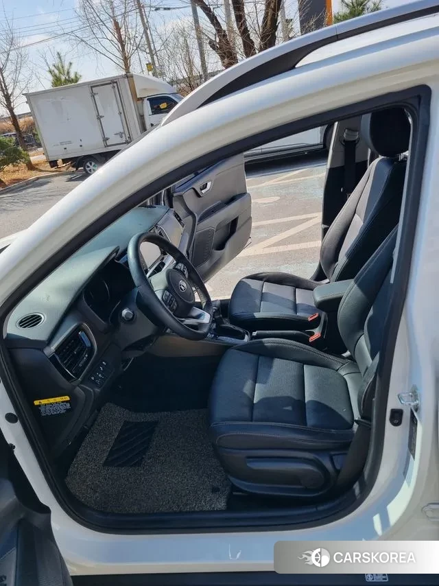 Kia Stonic id 3754322 из Кореи 10