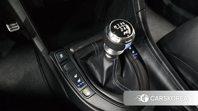 Hyundai Veloster (JS) id 2986635 из Кореи 19