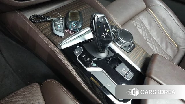 BMW 5 Series (G30) id 4658357 из Кореи 19