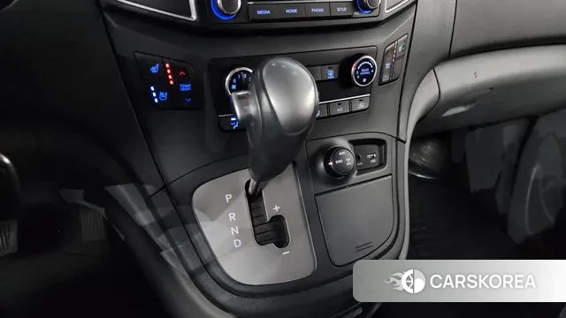 Hyundai The New Grand Starex id 3686749 из Кореи 19