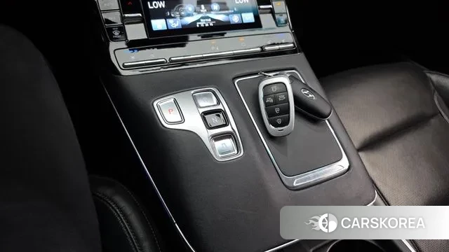 Hyundai The New Grandeur IG id 3154538 из Кореи 19