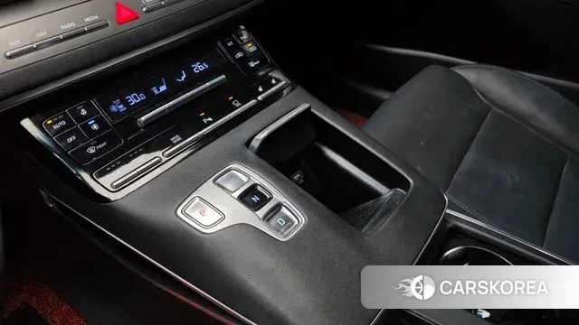 Hyundai The New Grandeur IG id 3646468 из Кореи 19