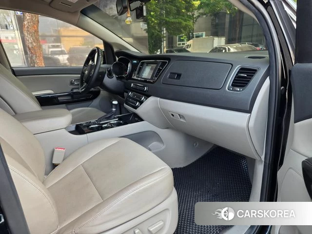 Kia The New Carnival id 4657819 из Кореи 19