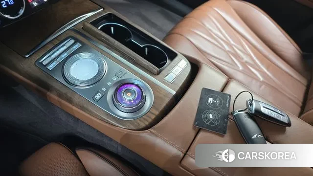 Genesis Electrified G80 (RG3) id 3556210 из Кореи 19