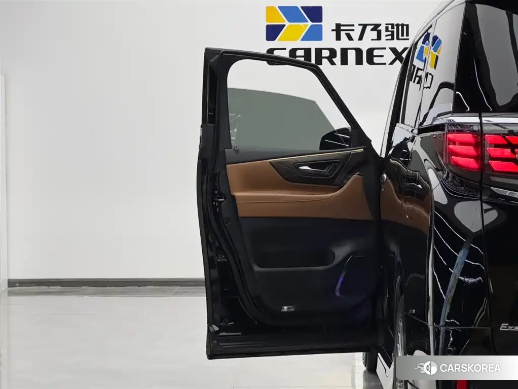 Toyota Alphard id 4547418 из Китая 23