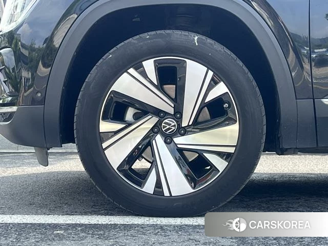 Volkswagen Tourang id 4254698 из Китая 21