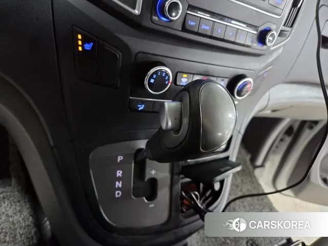 Hyundai The New Grand Starex id 3612490 из Кореи 19