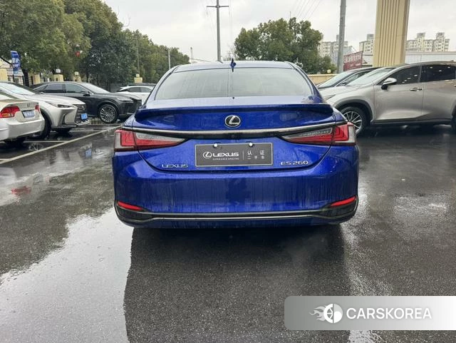 Lexus ES id 4239894 из Китая 15