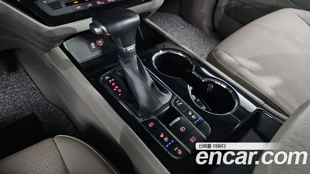 Kia The New Carnival id 2762354 из Кореи 19