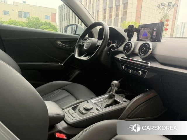 Audi Q2L id 3983312 из Китая 15