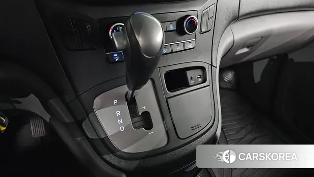 Hyundai The New Grand Starex id 3402146 из Кореи 19