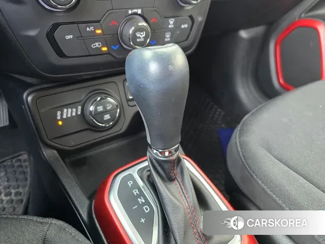 Jeep Renegade id 3229758 из Кореи 19