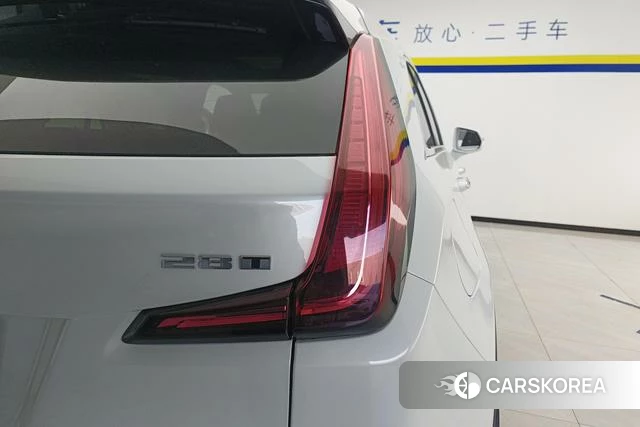 Cadillac XT4 id 3775299 из Китая 16