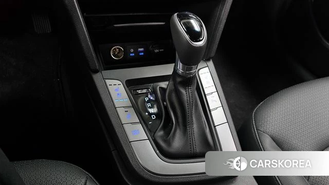 Hyundai Avante AD id 3925169 из Кореи 19