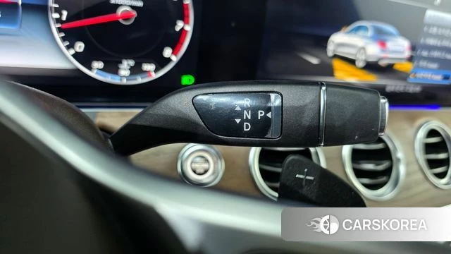 Mercedes-Benz E-Class W213 id 3899455 из Кореи 19