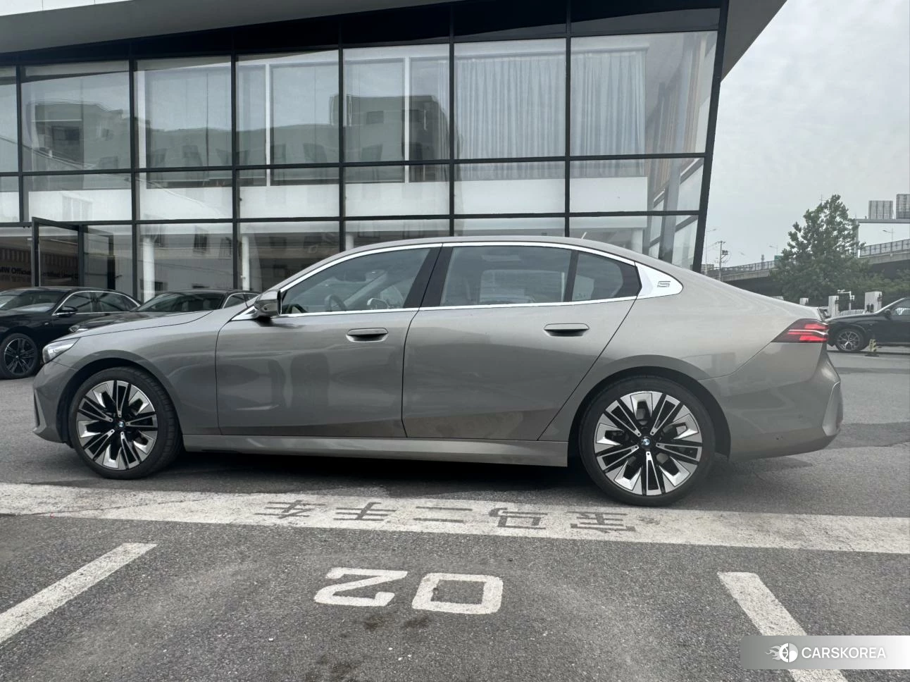 BMW 5 series id 4512600 из Китая 12