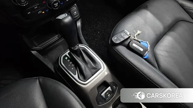 Jeep Renegade id 3459417 из Кореи 19