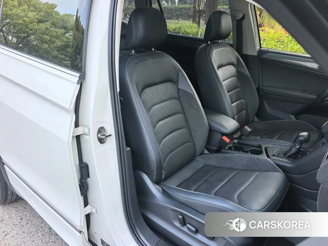 Volkswagen Tiguan L id 4277816 из Китая 30