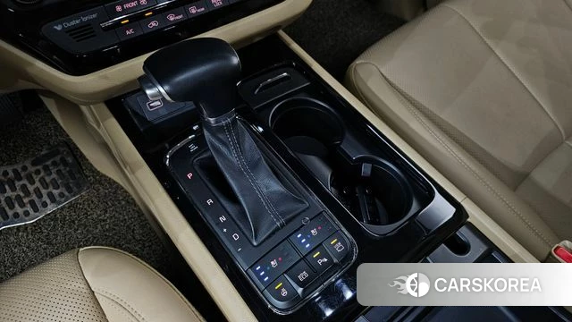 Kia All New Carnival id 4638345 из Кореи 32