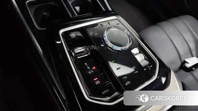 BMW 7 Series (G70) id 3538527 из Кореи 19