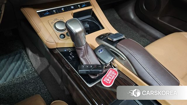 Lexus New ES300h id 4677981 из Кореи 19