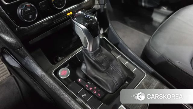 Volkswagen The New Passat id 4770635 из Кореи 35