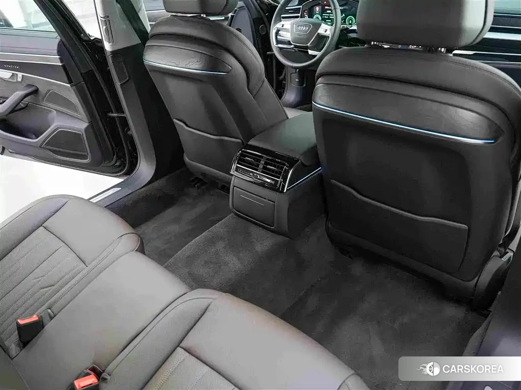 Audi A8 id 4583792 из Китая 13