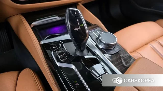 BMW 5 Series (G30) id 2998515 из Кореи 19