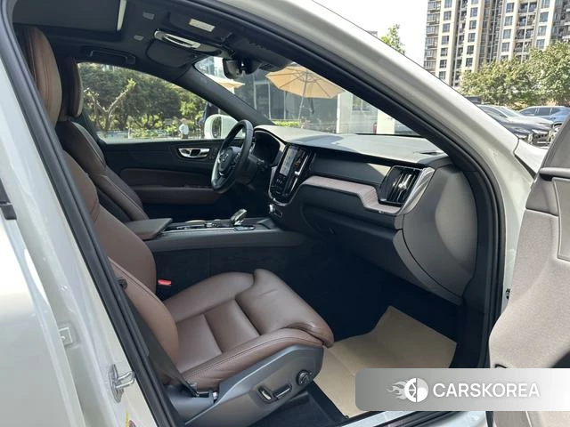 Volvo XC60 PHEV id 4234794 из Китая 21