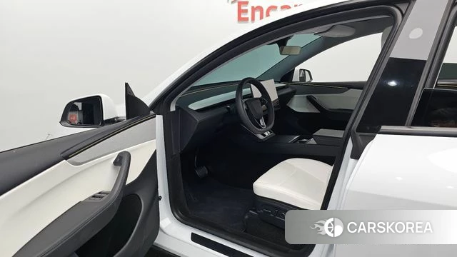 Tesla Model Y id 4686415 из Кореи 35