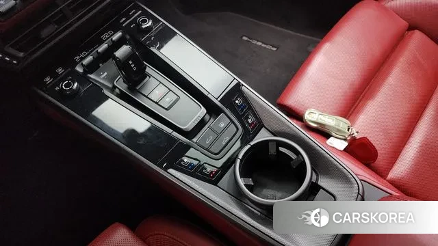 Porsche 911(992) id 3587943 из Кореи 19