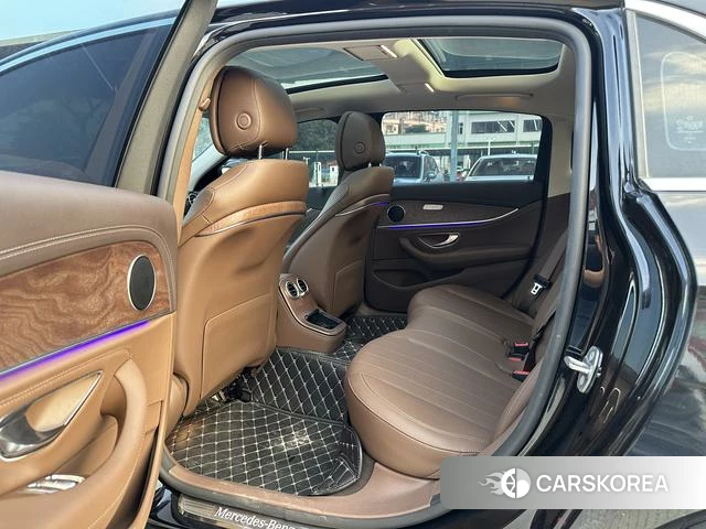Mercedes-Benz E-class id 4335037 из Китая 17