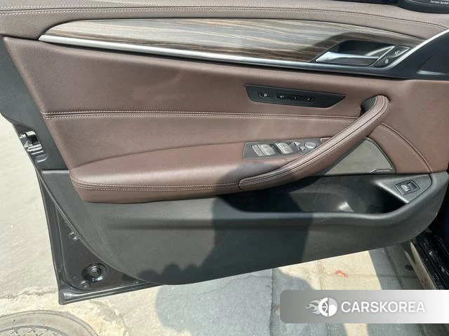 BMW 5 series id 4217423 из Китая 17