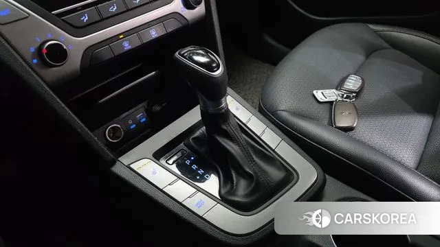 Hyundai Avante AD id 3469881 из Кореи 19