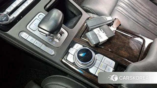 Genesis G90 id 3547153 из Кореи 19