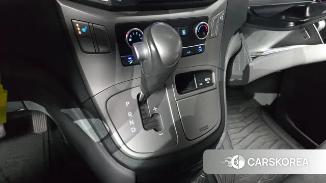 Hyundai The New Grand Starex id 3198313 из Кореи 19