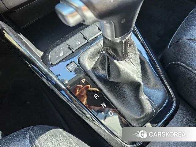 Kia Stonic id 3553038 из Кореи 19