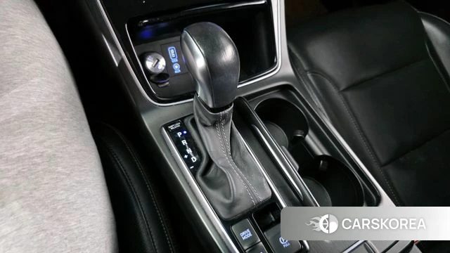 Hyundai Grandeur IG id 4225696 из Кореи 29