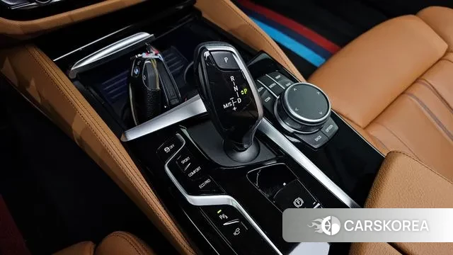 BMW 5 Series (G30) id 3741046 из Кореи 19