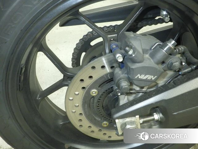 Проданный Honda CB650R id 3999427 из Японии, фото 23