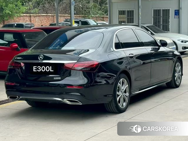 Mercedes-Benz E-class id 4255978 из Китая 9