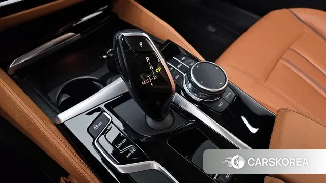 BMW 5 Series (G30) id 3239183 из Кореи 19