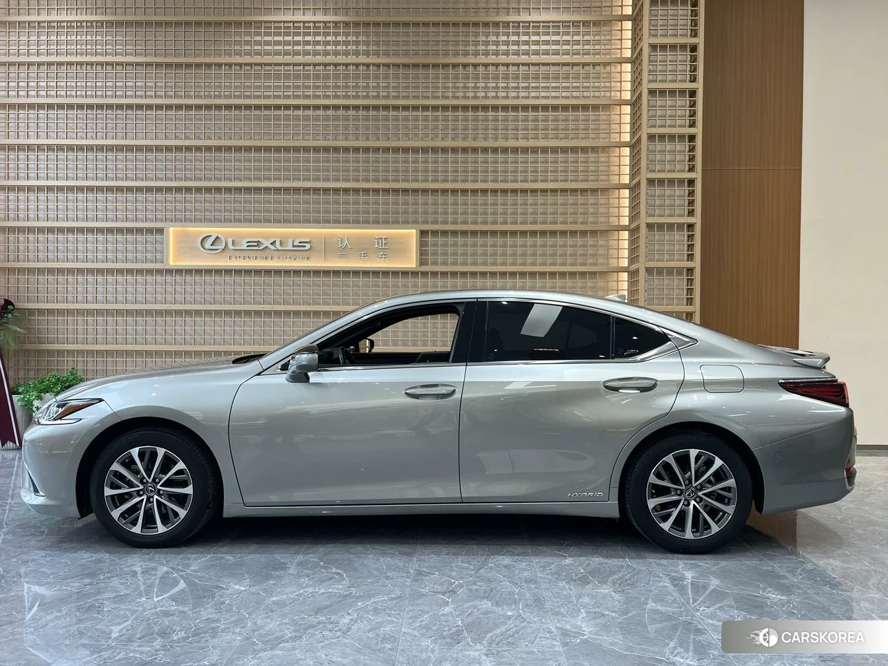 Lexus ES id 4421083 из Китая 15