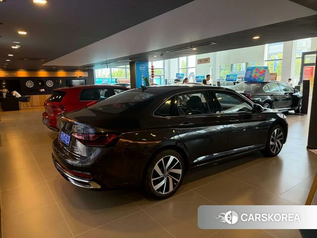 Volkswagen Sagitar id 4336023 из Китая 9