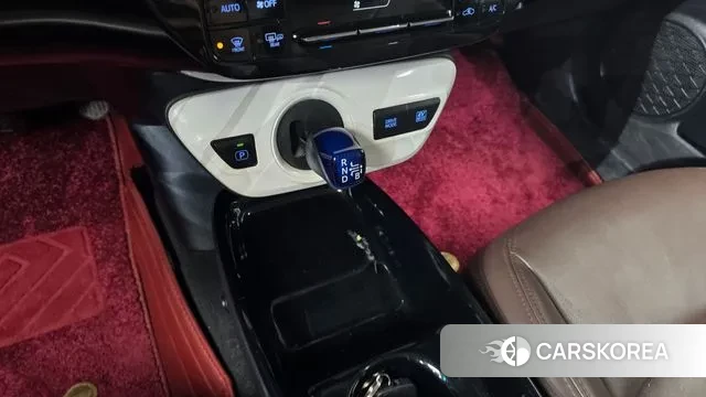 Toyota Prius 4th Generation id 3723534 из Кореи 19