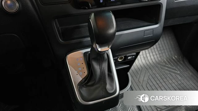 Hyundai Staria id 4376280 из Кореи 35