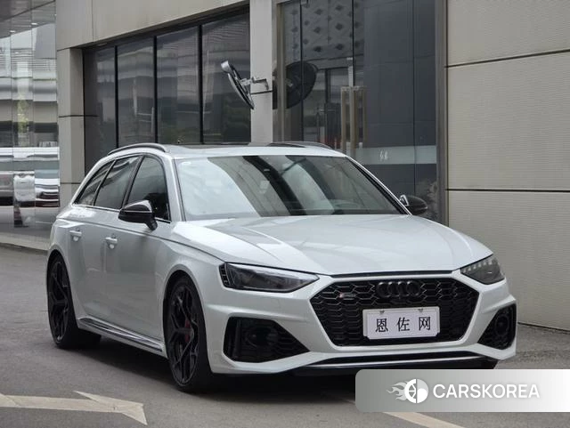 Audi RS 4 id 4353420 из Китая 11