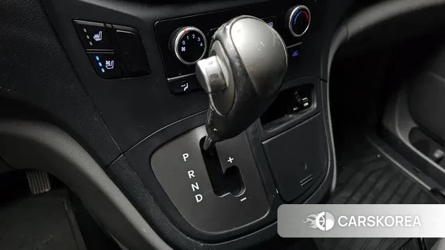 Hyundai The New Grand Starex id 3778633 из Кореи 19