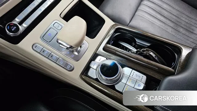 Genesis G90 id 3703260 из Кореи 19